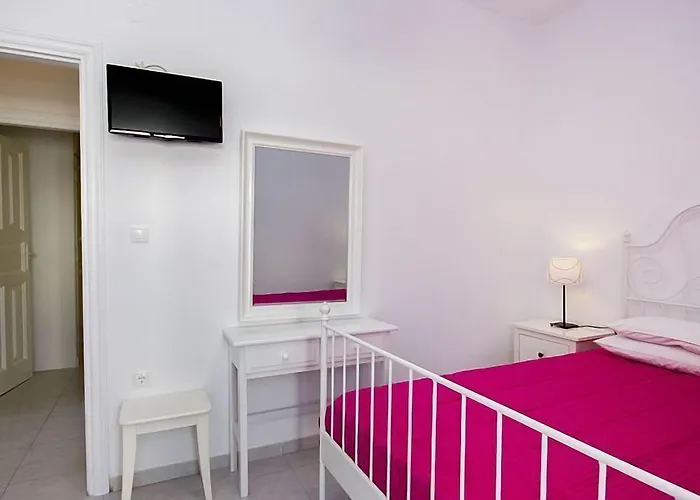 安妮克希酒店 2* 奥诺斯