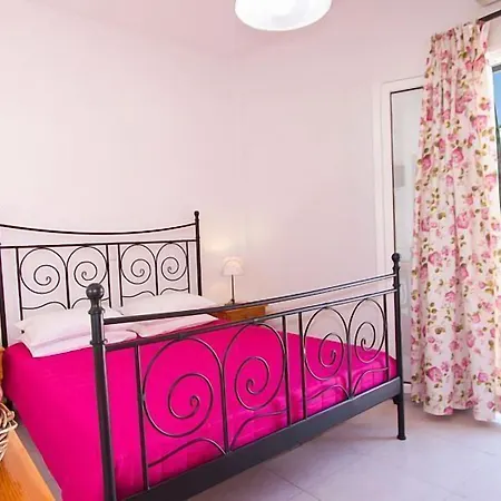 Anixi Hotel 2*