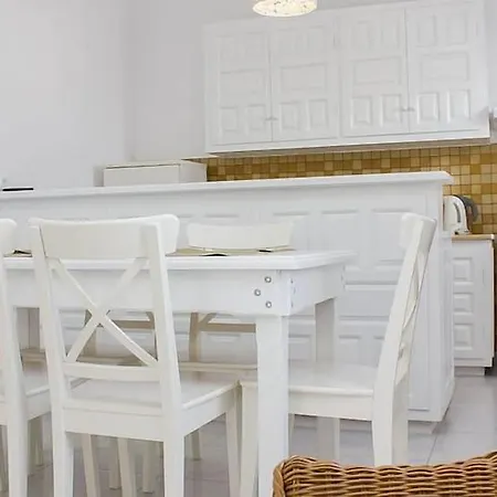 Anixi Hotel Ornos (Mykonos)