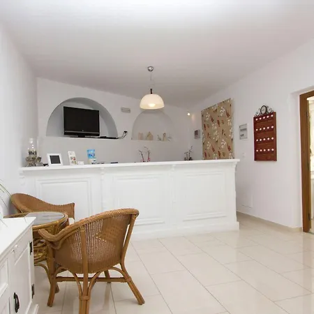 Anixi Hotel