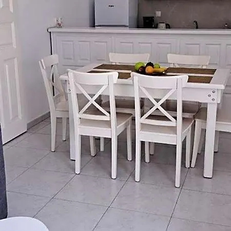 Anixi Ornos (Mykonos)