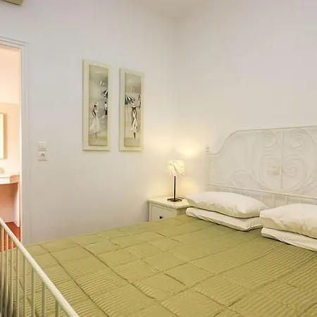 Anixi Hotel